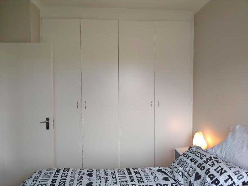 To Let 2 Bedroom Property for Rent in Buhrein Western Cape